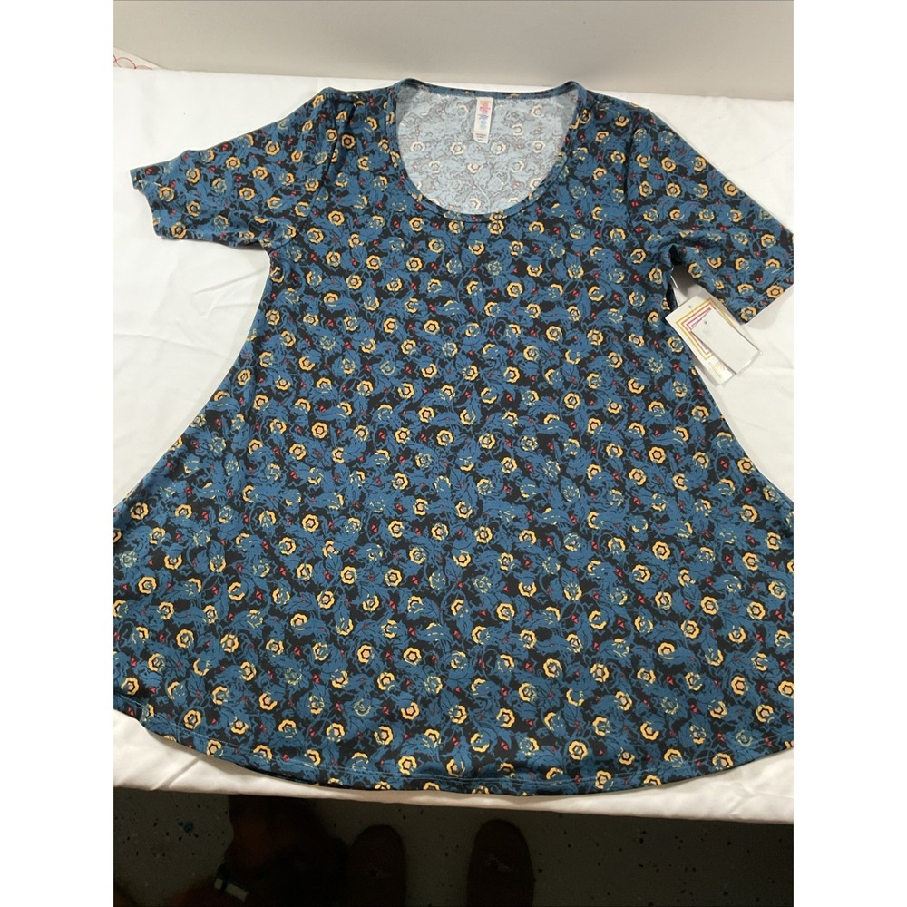 Lot Of 2 Lularoe Classic SHIRT Size XXS NWT E92